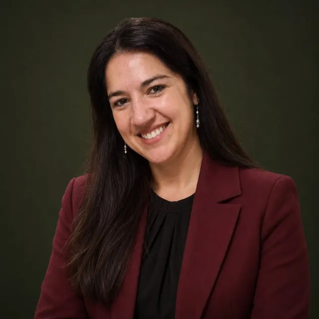 Natalia Peredo, Consultora Asociada